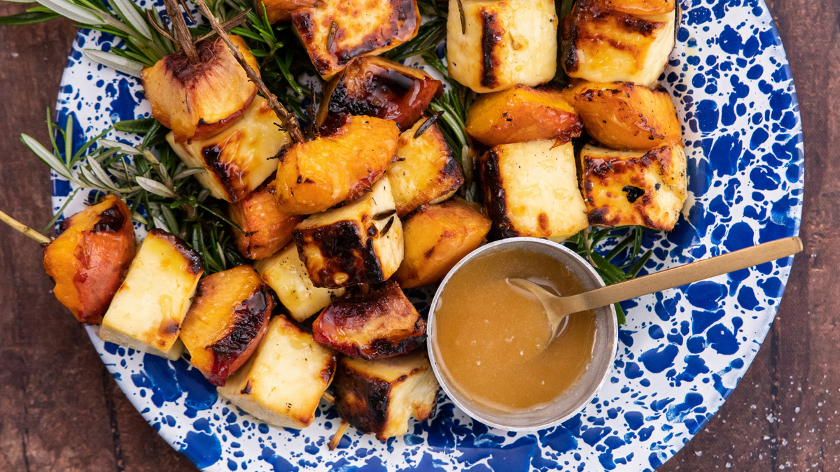 BBQ Peach & Halloumi Skewers – Airborne Honey