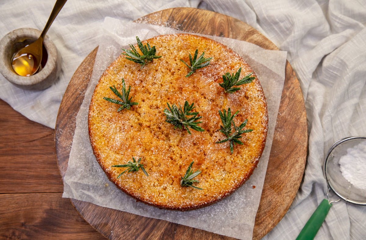Rosemary, Lemon, Honey & Macadamia Oil Cake Recipe | Airborne Recipe – Airborne Honey